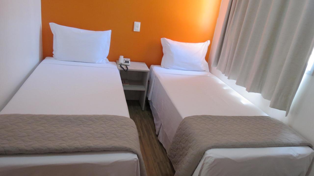 Semprehotel Três Lagoas Exteriör bild